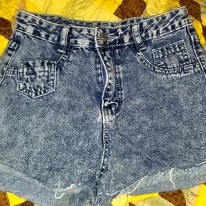 NWOT SHIEN XS HIGH WAISTED SHORTS